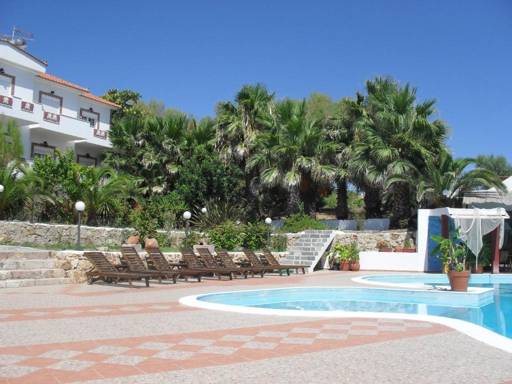 Villa Pouloudia Vatera Eksteriør billede